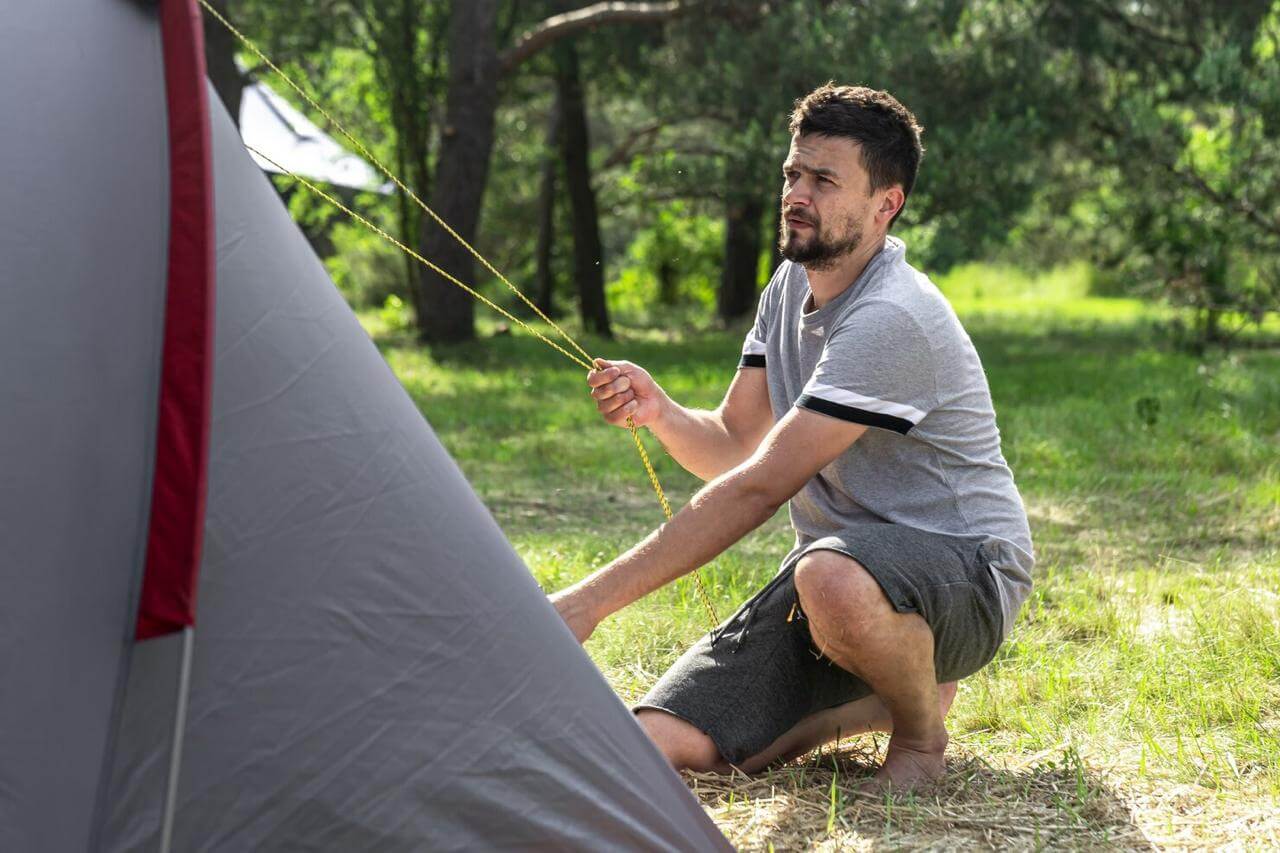 Scenic camping area at Peakstones Inn